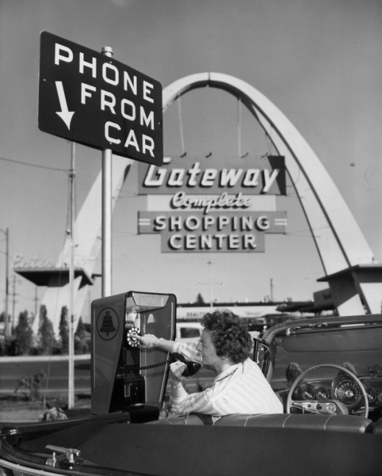 phone-from-car pay phones